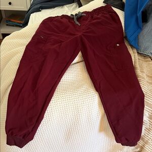 Figs Women's Maroon Jogger Pants